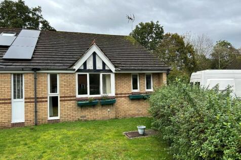 2 bedroom semi-detached bungalow for sale