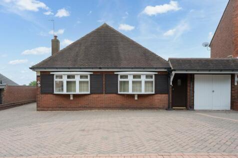 Lyndale, Jews Lane, Dudley 2 bed detached bungalow for sale