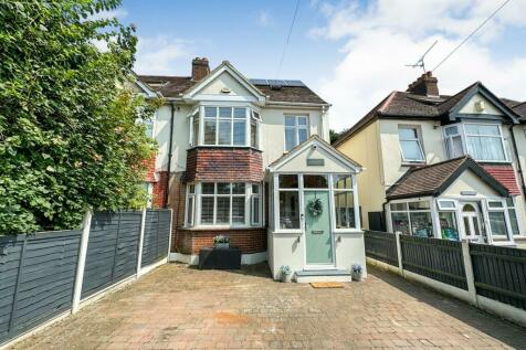 4 bedroom semi-detached house for sale