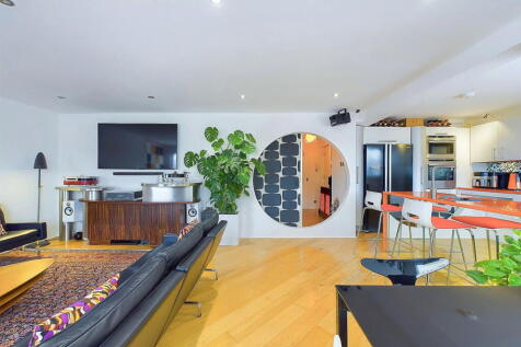 Wisley Court, West Avenue, Worthing... 2 bed flat for sale