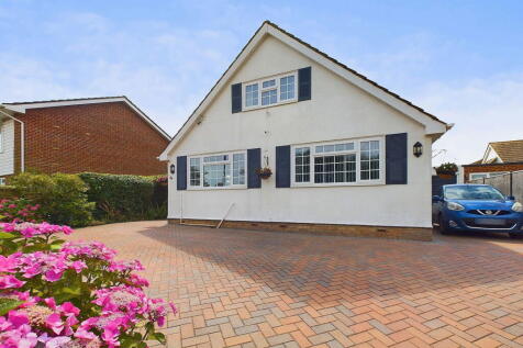 4 bedroom chalet for sale