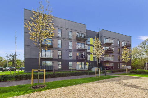 Ladybower Road, Worthing, BN13 2 bed flat for sale