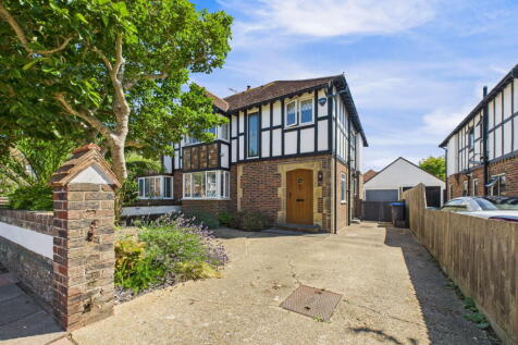 George V Avenue, Worthing, BN11 4 bed semi