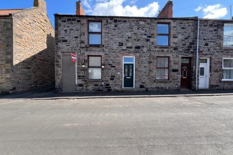 4 bedroom end of terrace house for sale