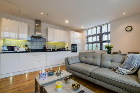 Macclesfield Road, Cheshire SK9 1 bed apartment for sale
