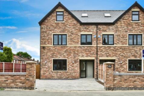 5 bedroom semi-detached house for sale