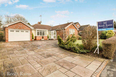 Badger Road, Cheshire SK10 2 bed bungalow for sale