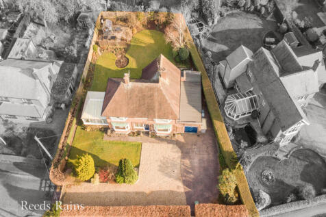 Chester Road, Crewe CW4 4 bed detached house for sale