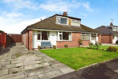 Bloomsbury Grove, Timperley... 3 bed bungalow for sale