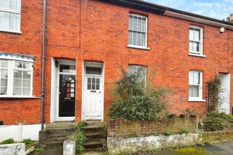 College Glen, Maidenhead, Berkshire 2 bed terraced house for sale