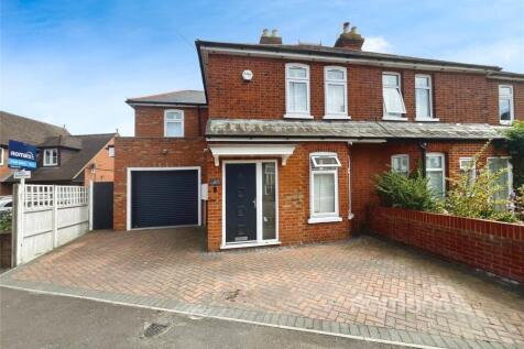 Courthouse Road, Maidenhead, Berkshire 4 bed semi