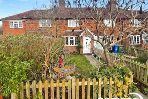 Maidenhead Road, Maidenhead, Berkshire 2 bed terraced house for sale