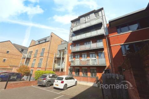 Marlow Road, Maidenhead, Berkshire 1 bed apartment for sale