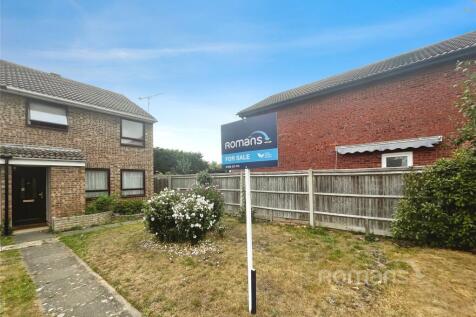 Springfield Park, Maidenhead, Berkshire 3 bed end of terrace house for sale