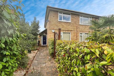Sheephouse Road, Maidenhead, Berkshire 2 bed maisonette for sale