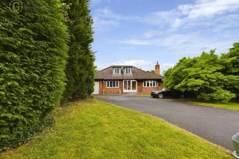 4 bedroom detached bungalow for sale