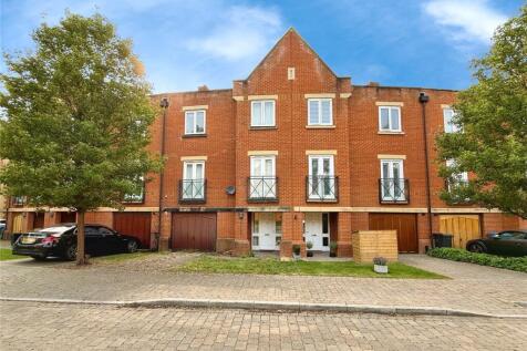 Longbourn, Windsor, Berkshire 4 bed terraced house for sale