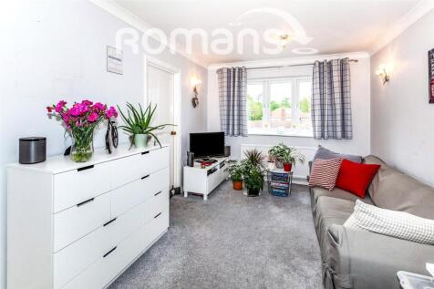 Imperial Court, Imperial Road, Windsor 1 bed apartment for sale
