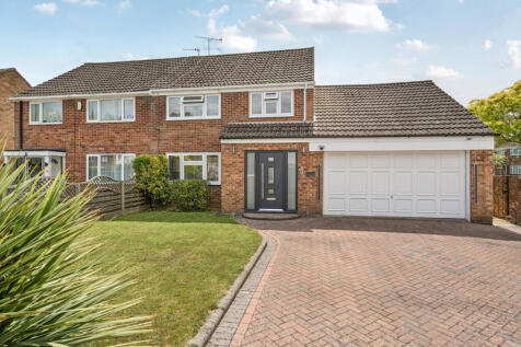 4 bedroom semi-detached house for sale