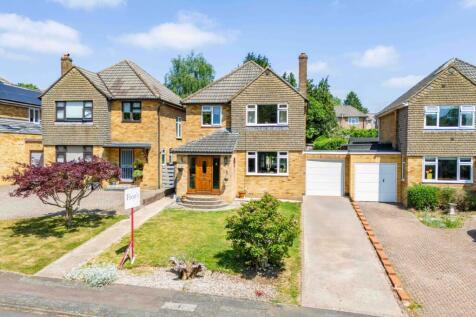 Meautys, Hertfordshire AL3 3 bed detached house for sale