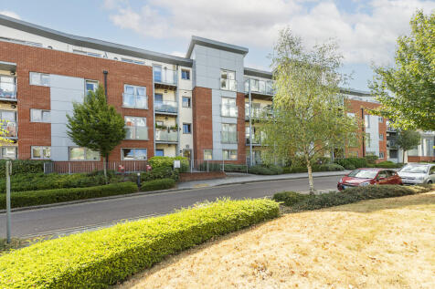 Charrington Place, Hertfordshire AL1 2 bed apartment for sale
