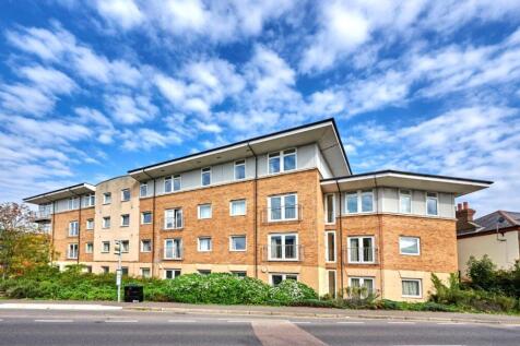 Camp Road, Hertfordshire AL1 2 bed apartment for sale
