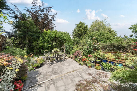 Spellbrook Lane West, Bishop's... 2 bed terraced house for sale