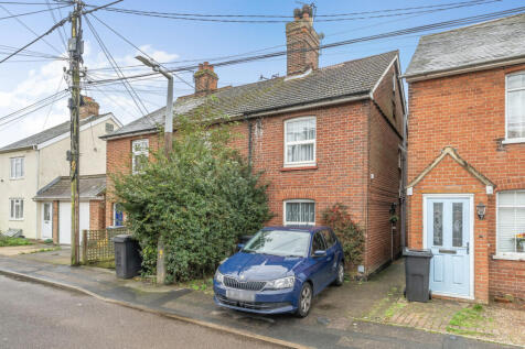 St Marys Road, Essex CM7 3 bed end of terrace house for sale