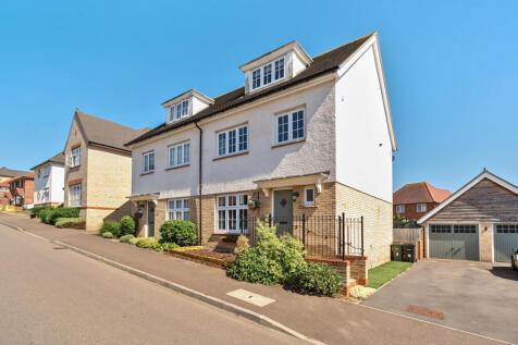 4 bedroom semi-detached house for sale
