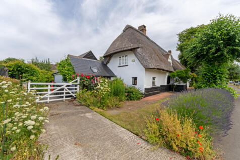 Cambridge Road, Essex CM24 4 bed detached house for sale