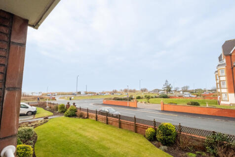 South Promenade, Lytham St. Annes, FY8 1 bed apartment for sale