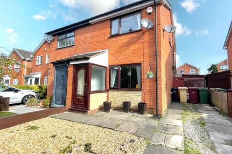 Quakerfields, Westhoughton, Bolton 2 bed semi