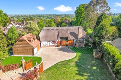 East Street, Rusper, RH12 4 bed detached house for sale