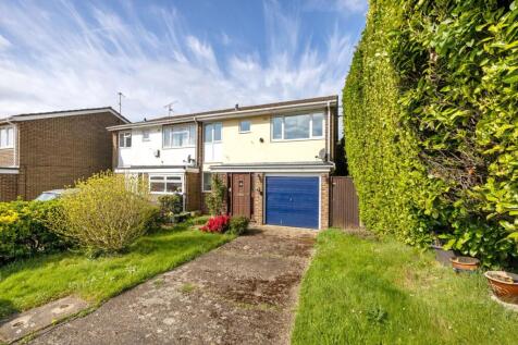 Woodgates Close, Horsham, RH13 3 bed semi
