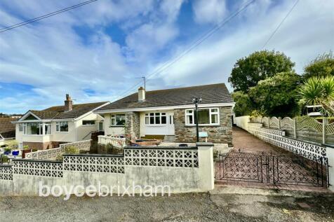 3 bedroom detached bungalow for sale