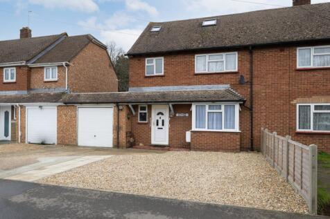 4 bedroom semi-detached house for sale