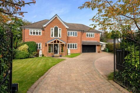 5 bedroom detached house for sale