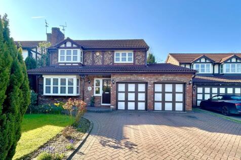 4 bedroom detached house for sale