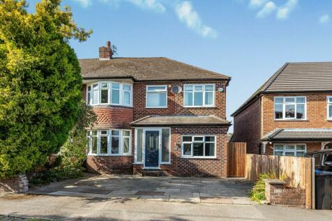 4 bedroom semi-detached house for sale