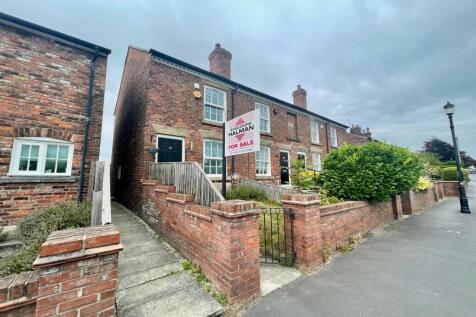 2 bedroom terraced house for sale