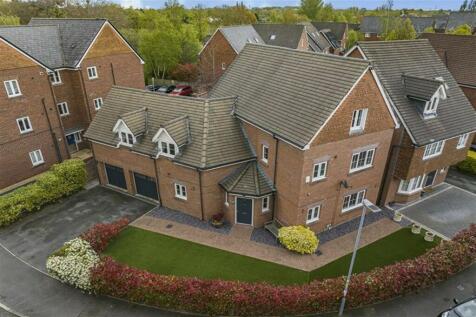 6 bedroom detached house for sale