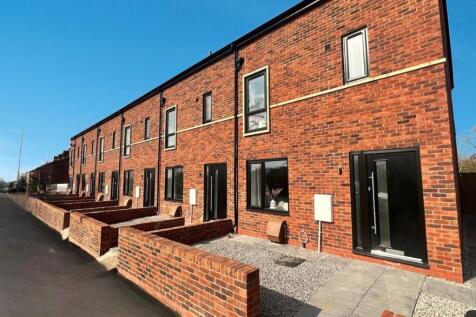 The Paddocks, Stockport SK7 4 bed mews for sale
