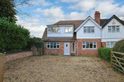 4 bedroom semi-detached house for sale