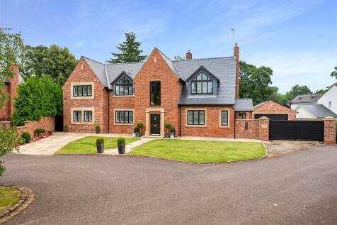 6 bedroom detached house for sale
