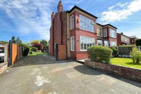 4 bedroom semi-detached house for sale