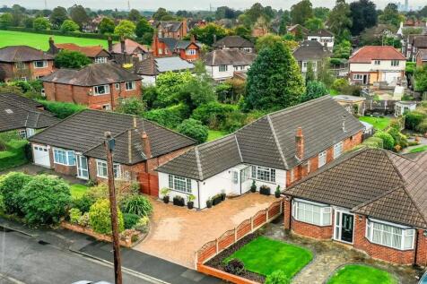 5 bedroom detached bungalow for sale