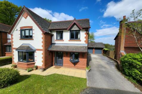 5 bedroom detached house for sale