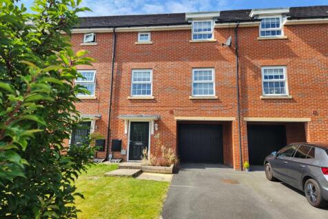 4 bedroom terraced house for sale