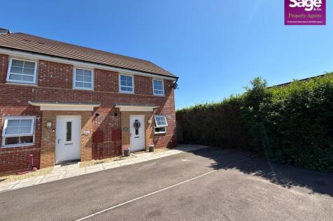 2 bedroom semi-detached house for sale