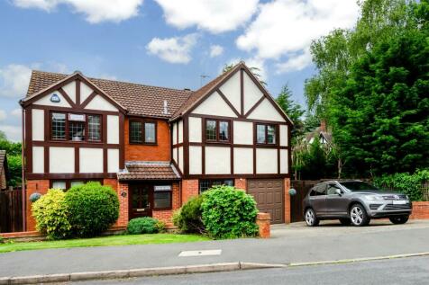 5 bedroom detached house for sale